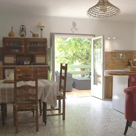 Mazet La Cle Des Flots En Bord De Riviere Holiday home